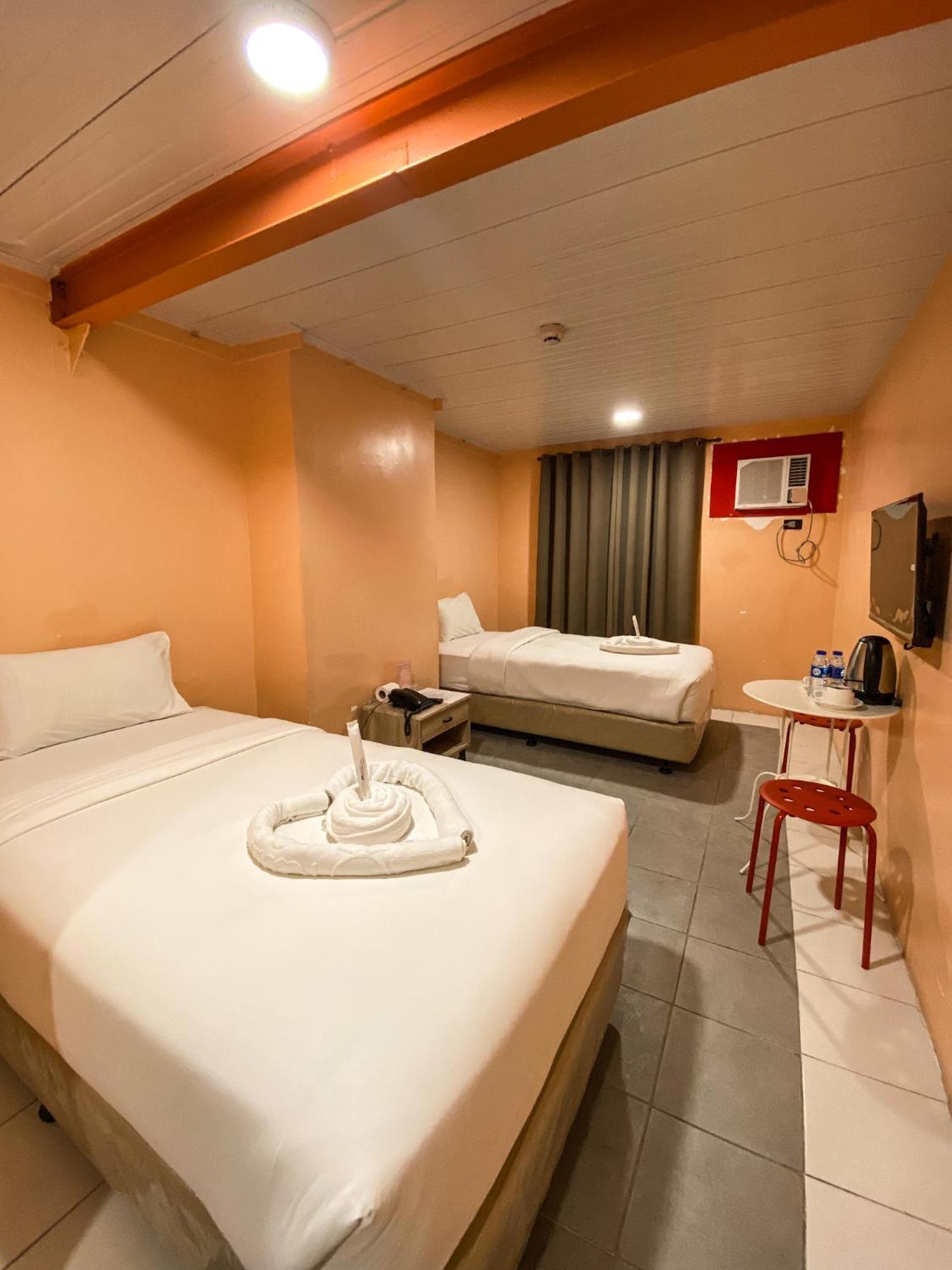 Kaizen Suites Manila Exterior photo
